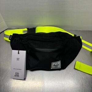 NWT Herschel Co. hip pack